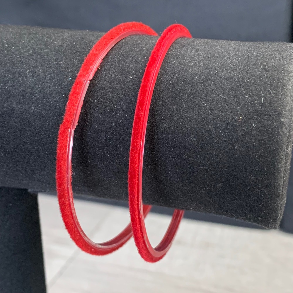 Red Flocked Velvet Bangle Bracelet Set 2 Piece Stackable Acrylic 8 Inch